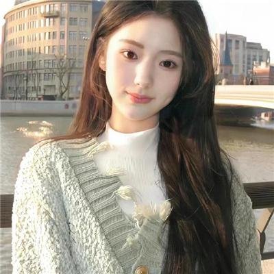 比基尼少女封面